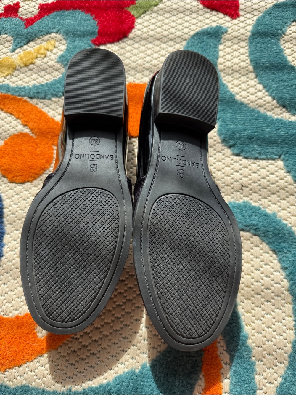 Bandolino Black Patent Loafers with Fabric Bow - Picture 2 of 4